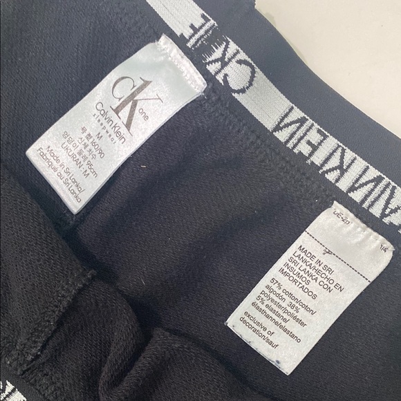 Calvin Klein Black Boxer Briefs Set - Picture 2 of 4